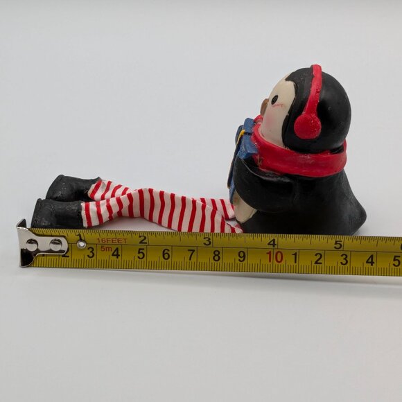 Shelf Sitter Penguin Christmas Caroling Holiday Christmas Figurine - Picture 7 of 8